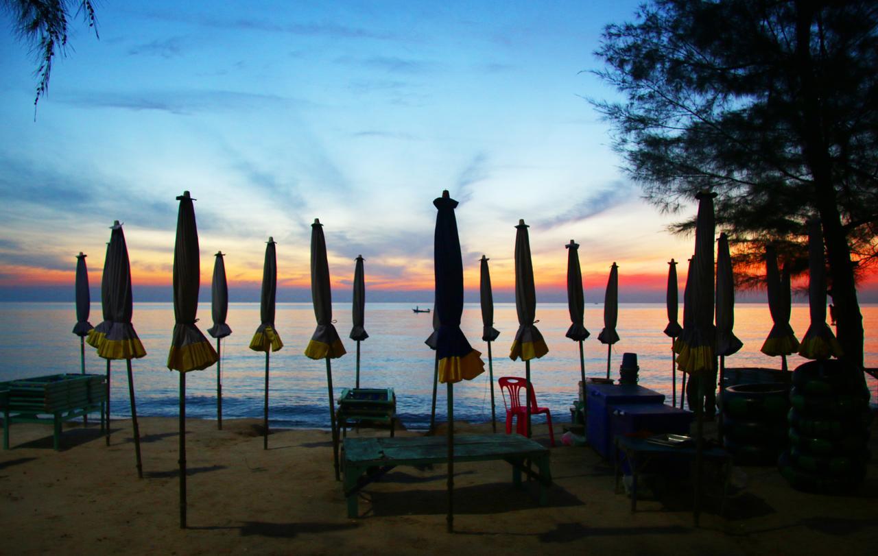 The Beach Cha Am Residence Cha-Am Εξωτερικό φωτογραφία