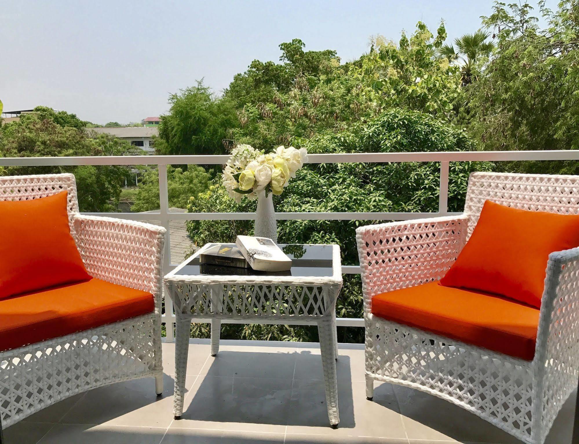 The Beach Cha Am Residence Cha-Am Εξωτερικό φωτογραφία
